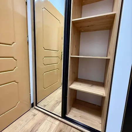Apartment Cichy Na Parterze *